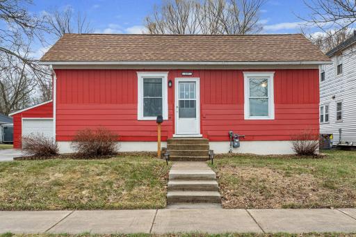 127 E Mckinley Street, Owatonna, MN 55060