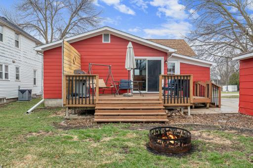 127 E Mckinley Street, Owatonna, MN 55060