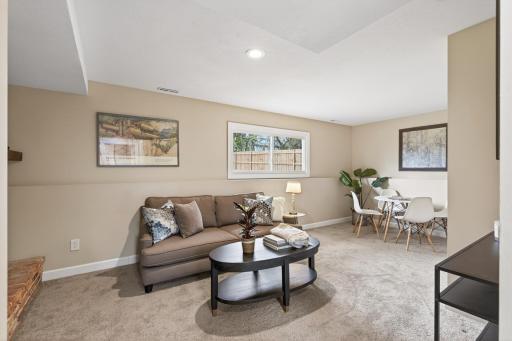 1208 Echo Drive, Burnsville, MN 55337