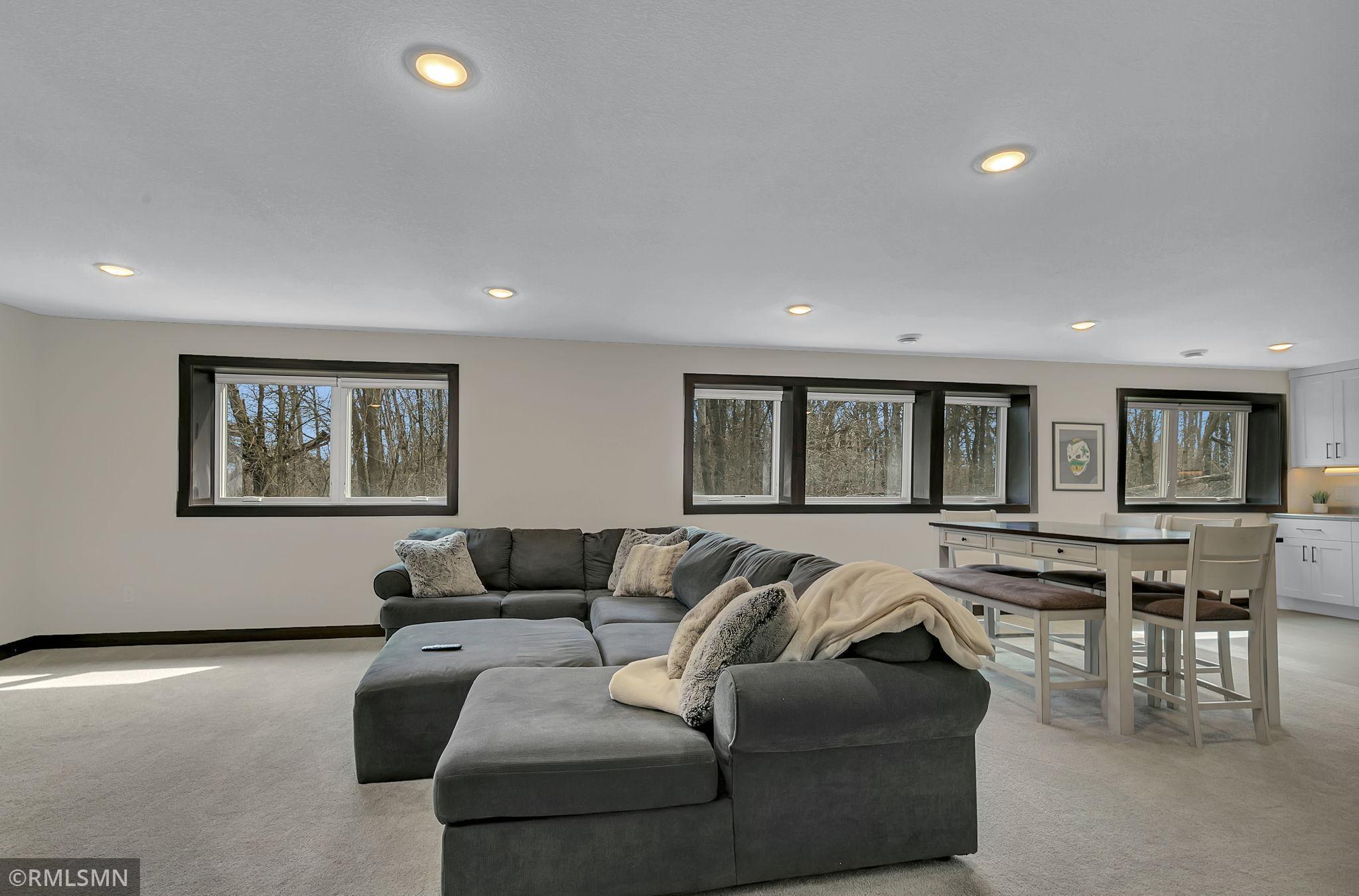 Large look-out windows gives way for natural light