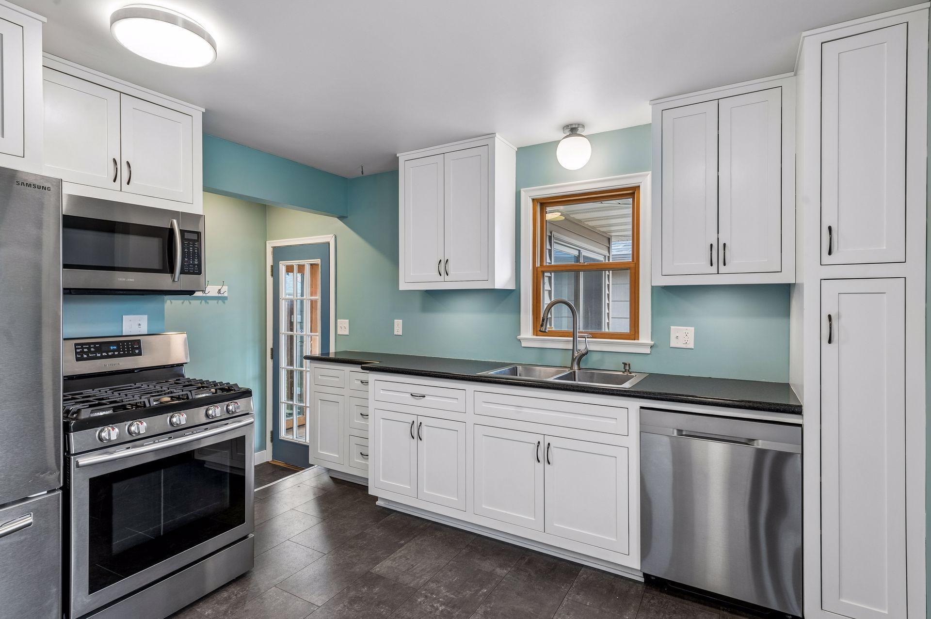 Direct Venting Microwave