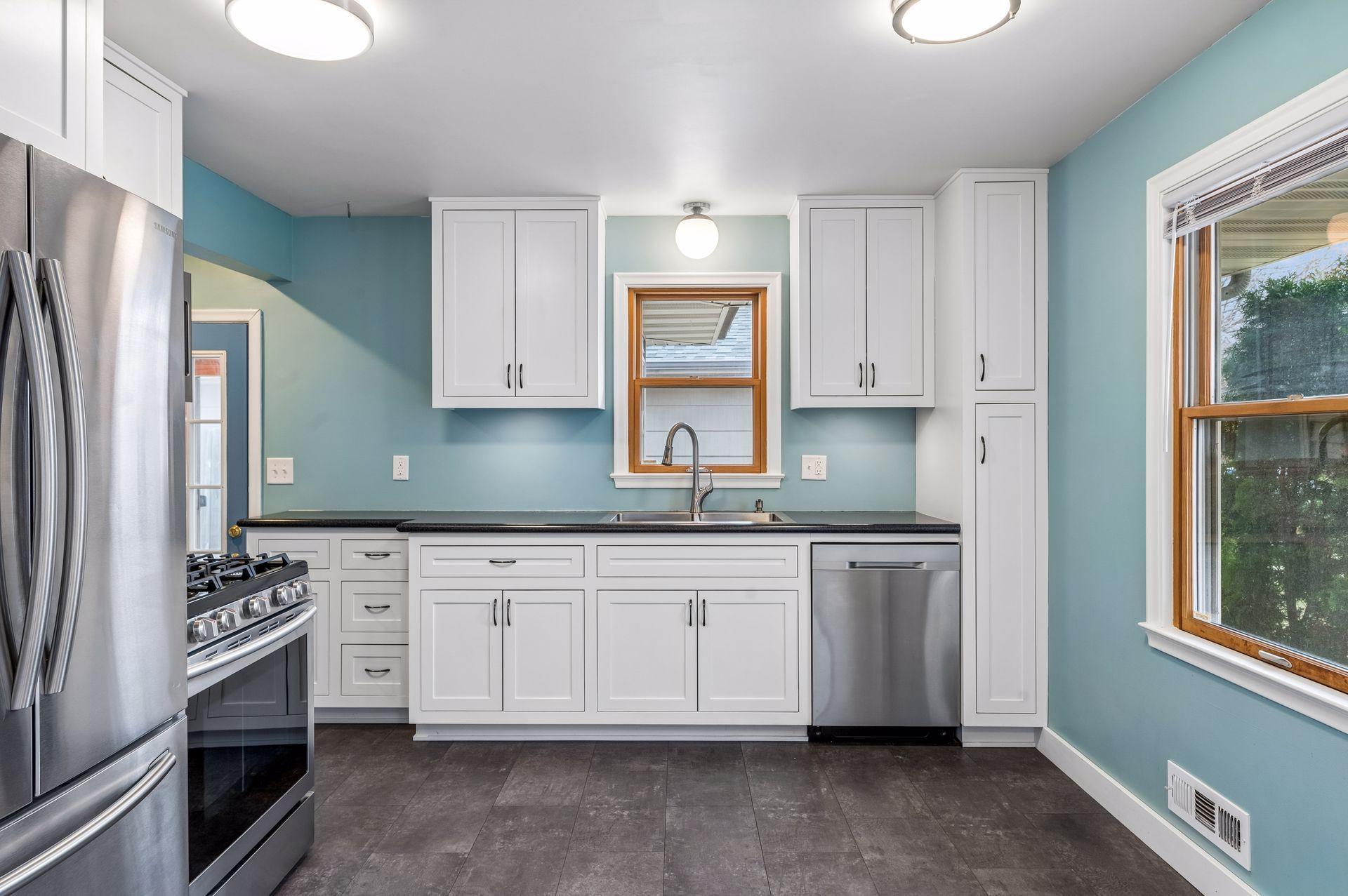 Under Cabinet Lighting