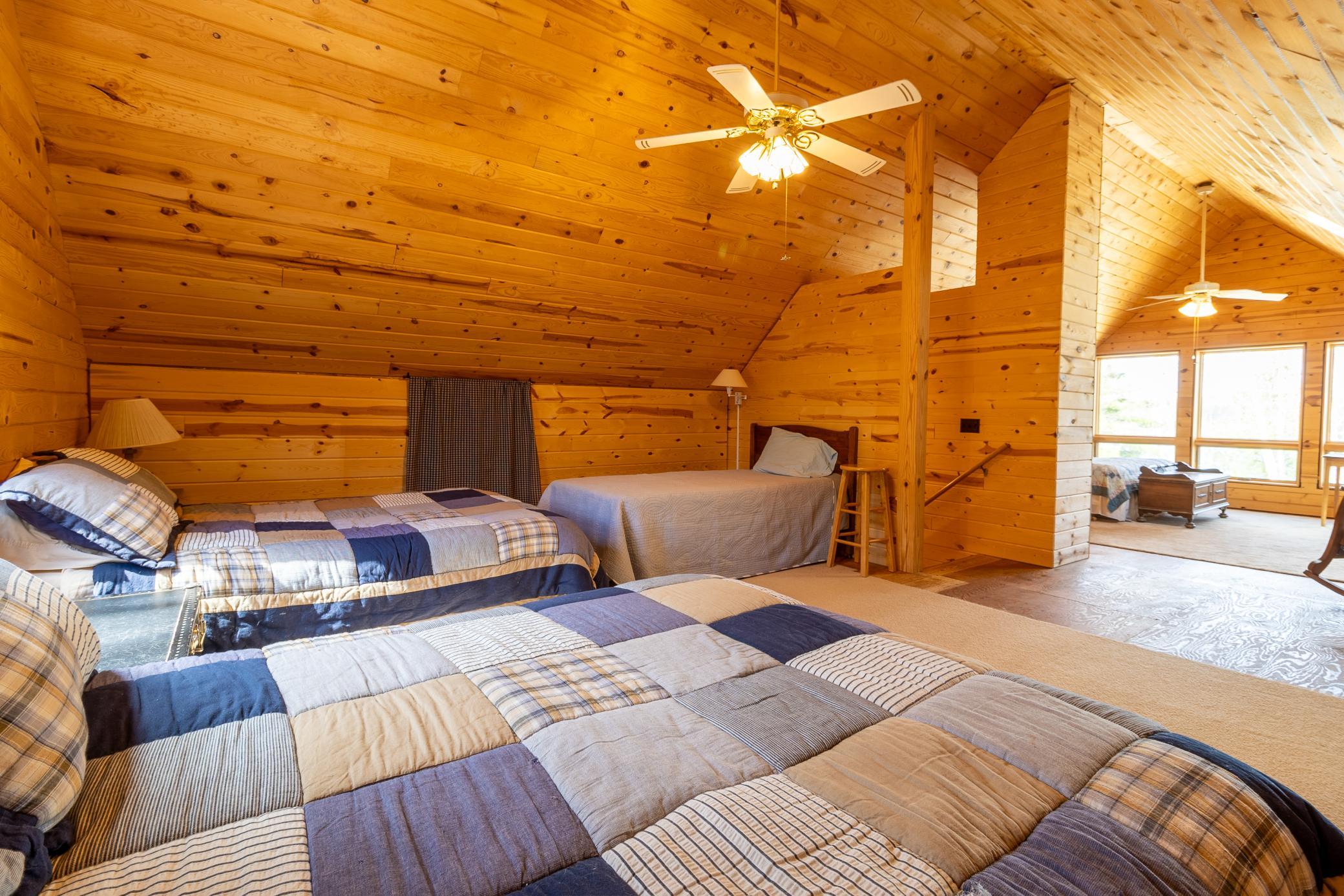 Upper Bedroom 19520 Blue Lane E (18).jpg