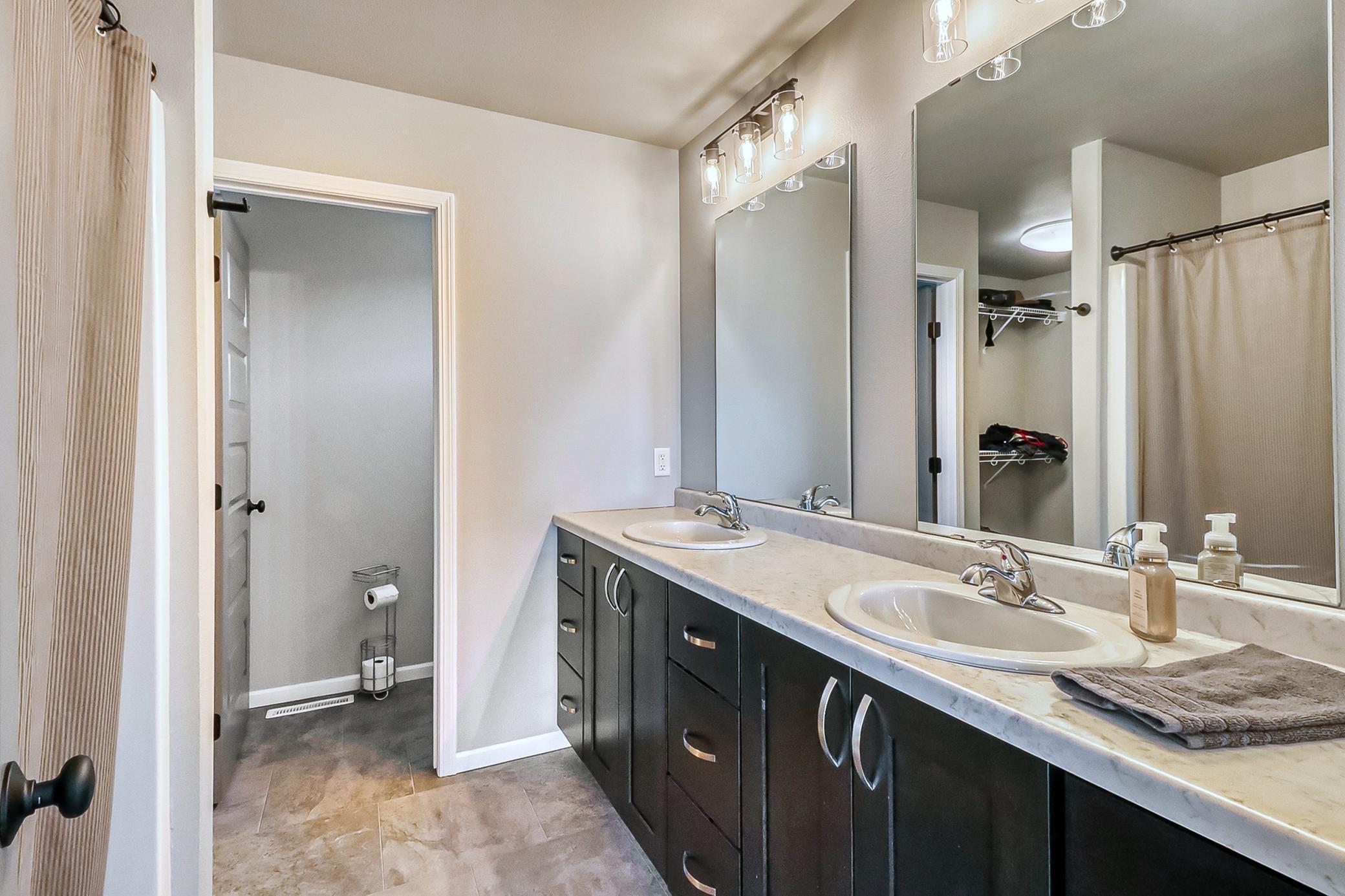 Primary Bathroom1_1 (3).jpg