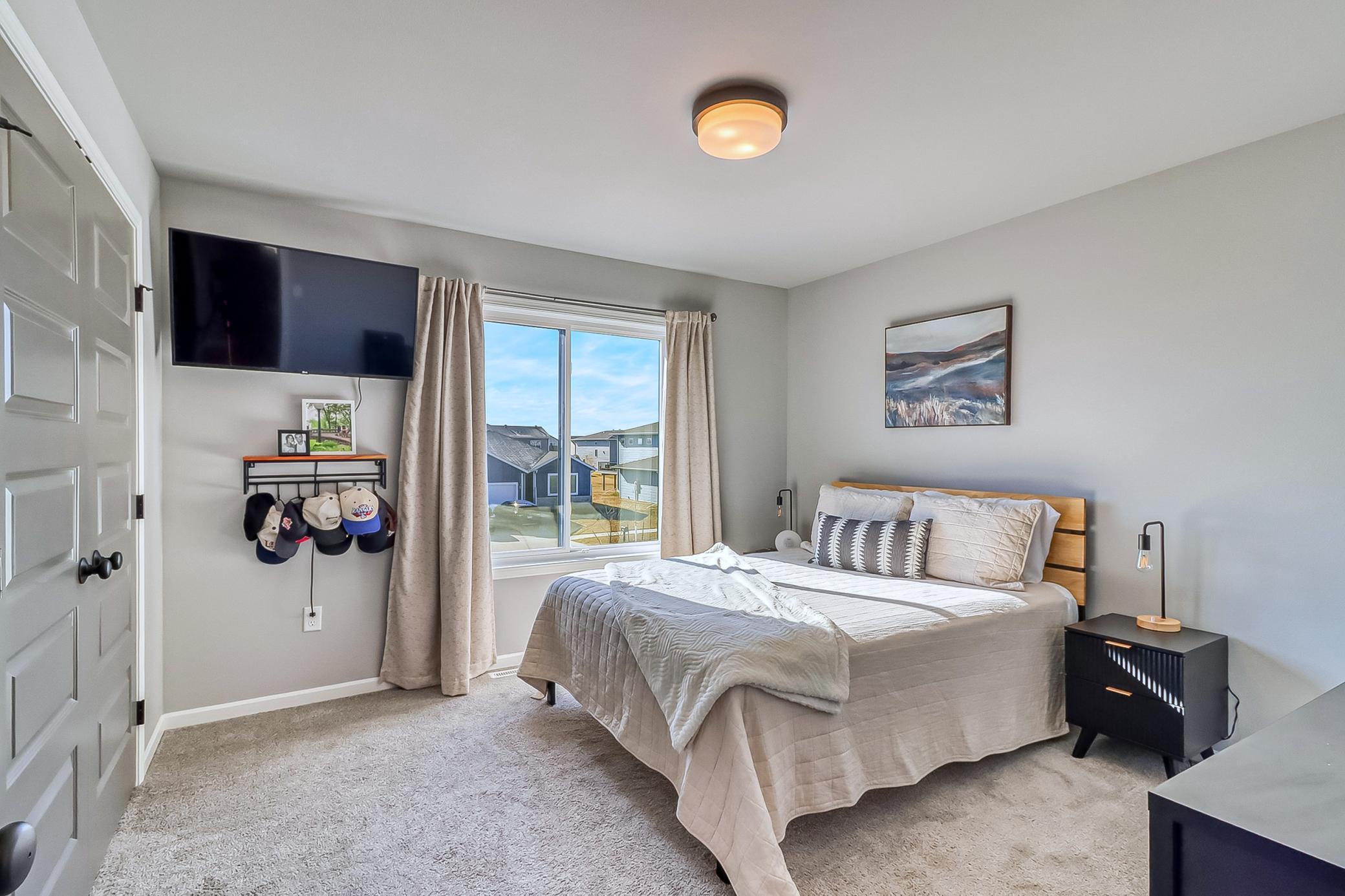 Upstairs Bedroom1_1.jpg