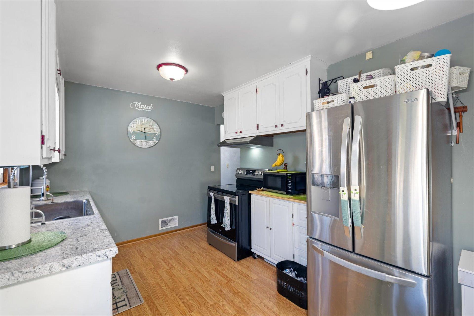 Stainless appliances