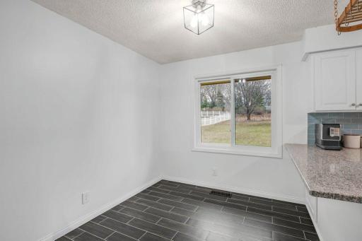 9240 Chesshire Lane N, Maple Grove, MN 55369