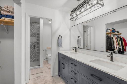 9240 Chesshire Lane N, Maple Grove, MN 55369