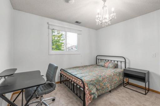 9240 Chesshire Lane N, Maple Grove, MN 55369