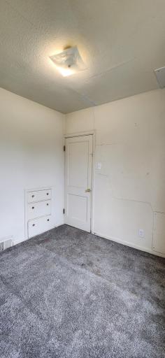 209 4th Street SE, Valley City, ND 58072