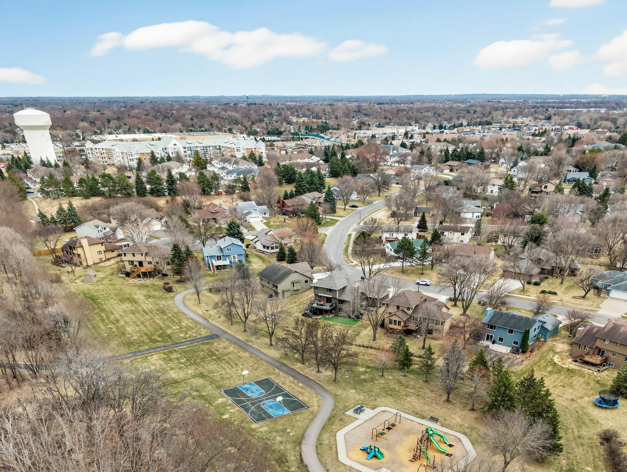 This view helps give you a sense of proximity from the house to the walking paths and playground.