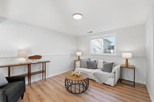 8942 Vinewood Lane N, Maple Grove, MN 55369