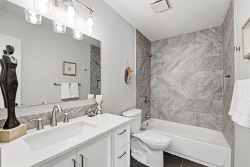 8942 Vinewood Lane N, Maple Grove, MN 55369