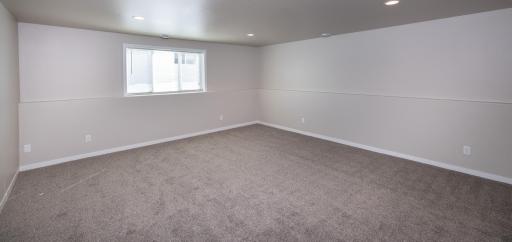2711 Westwood Street W, West Fargo, ND 58078
