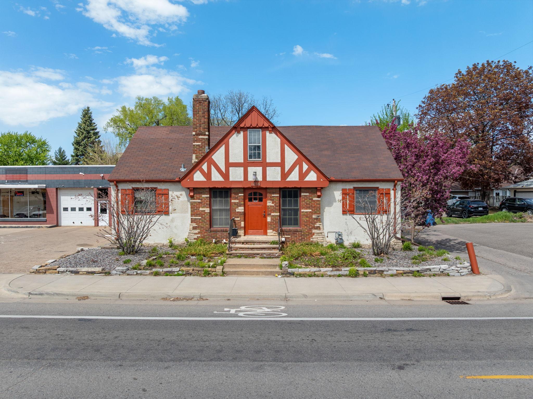Whitney-Delmonico-1214-42nd-Ave-N-Minneapolis-Commercial-1.jpg