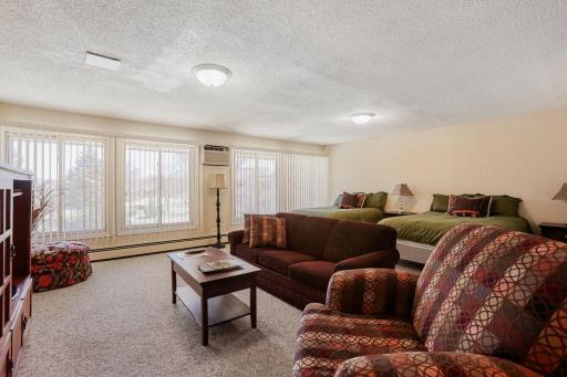 Spacious guest suite available with private ensuiteâperfect for out-of-town guests.