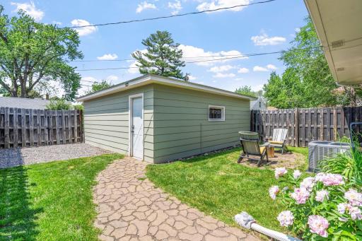 3911 Upton Avenue N, Minneapolis, MN 55412