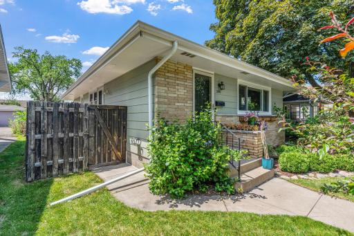 3911 Upton Avenue N, Minneapolis, MN 55412
