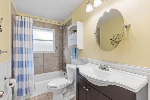 3911 Upton Avenue N, Minneapolis, MN 55412
