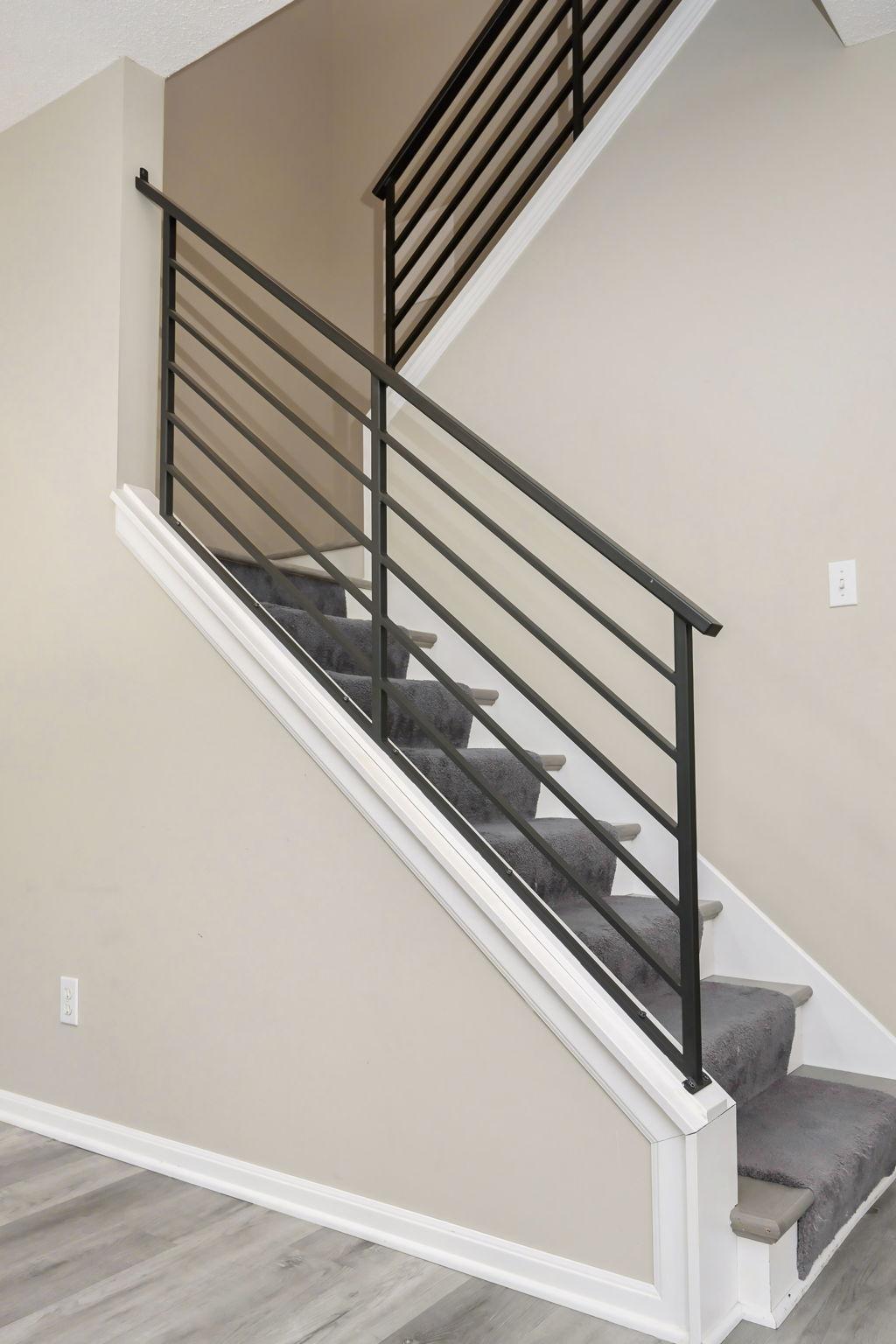 25-web-or-mls-8960 Comstock Ln N23.jpeg