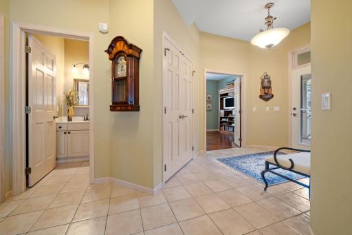 724 Widsten Circle, Wayzata, MN 55391