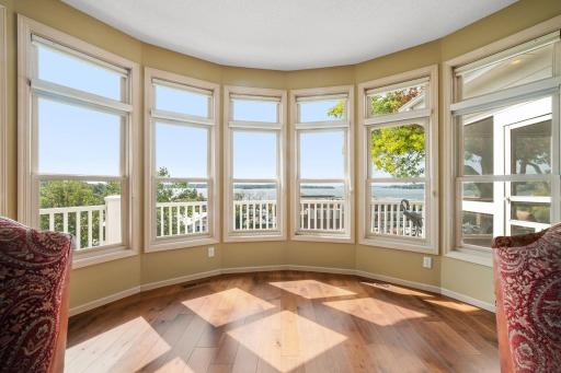 Large rounded bay window offers panoramic views of Lake Minnetonka!