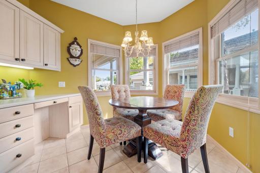 724 Widsten Circle, Wayzata, MN 55391