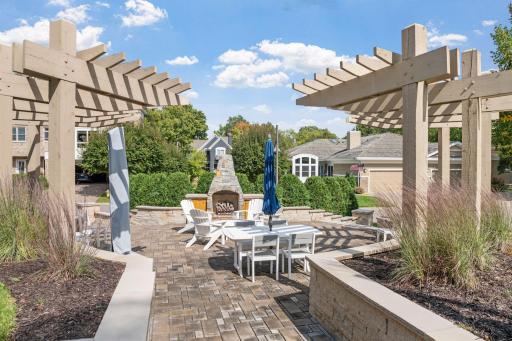 724 Widsten Circle, Wayzata, MN 55391