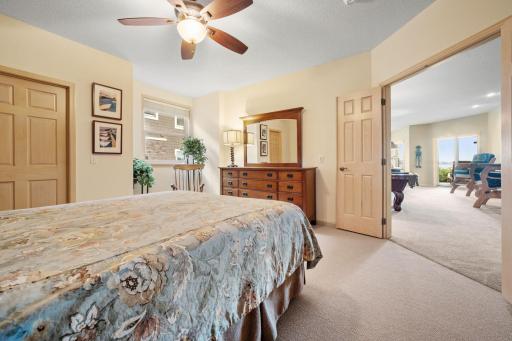 724 Widsten Circle, Wayzata, MN 55391