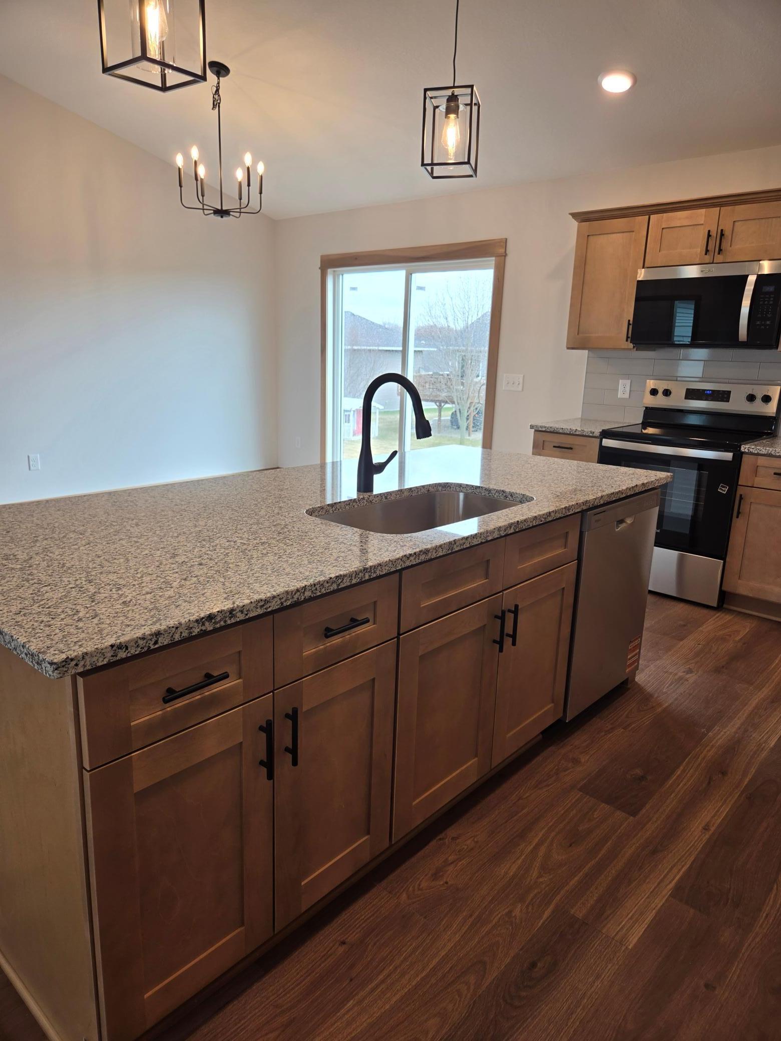 *ACTUAL PROPERTY* Kitchen