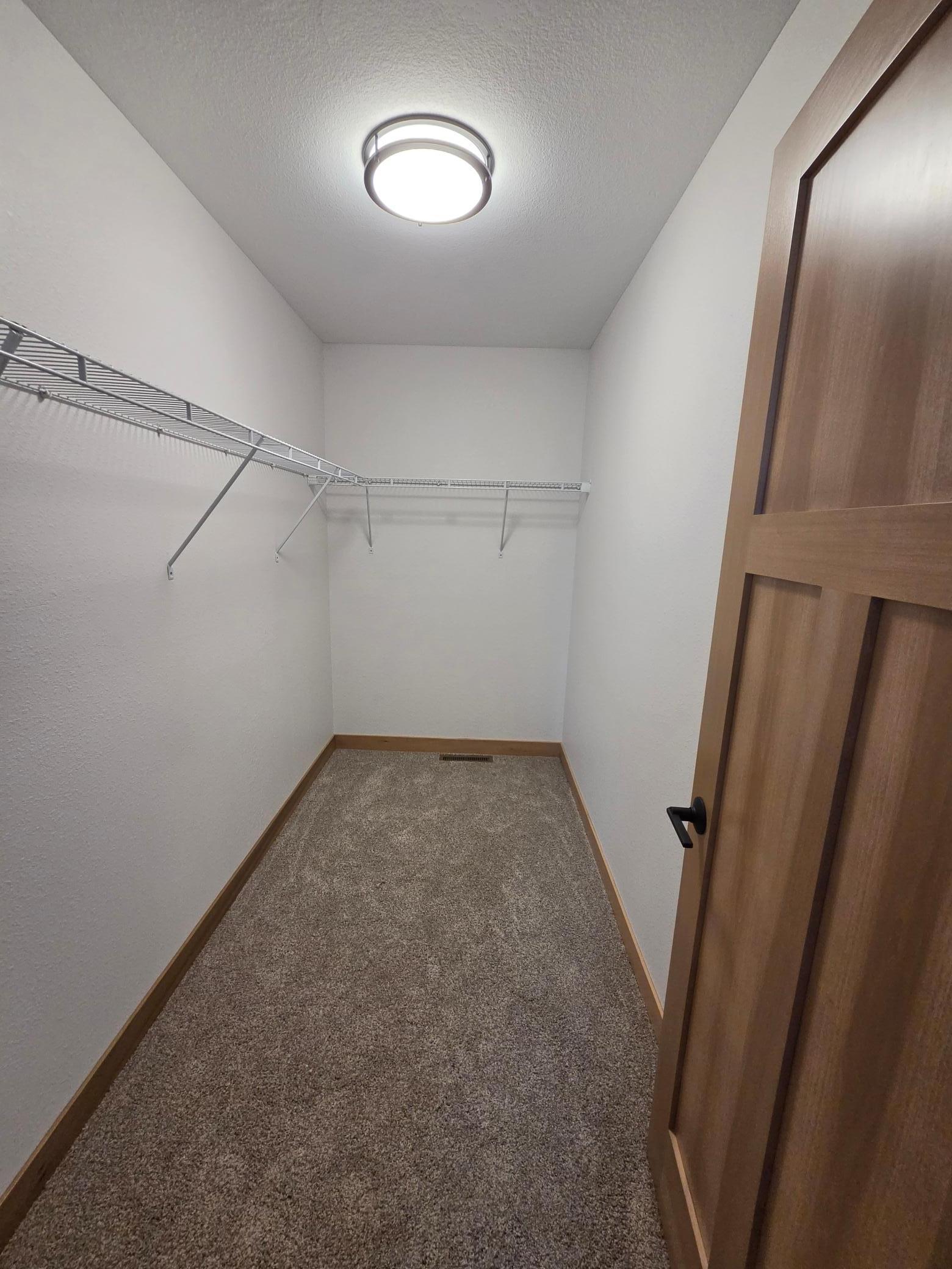 *ACTUAL PROPERTY* Master Walk-in Closet