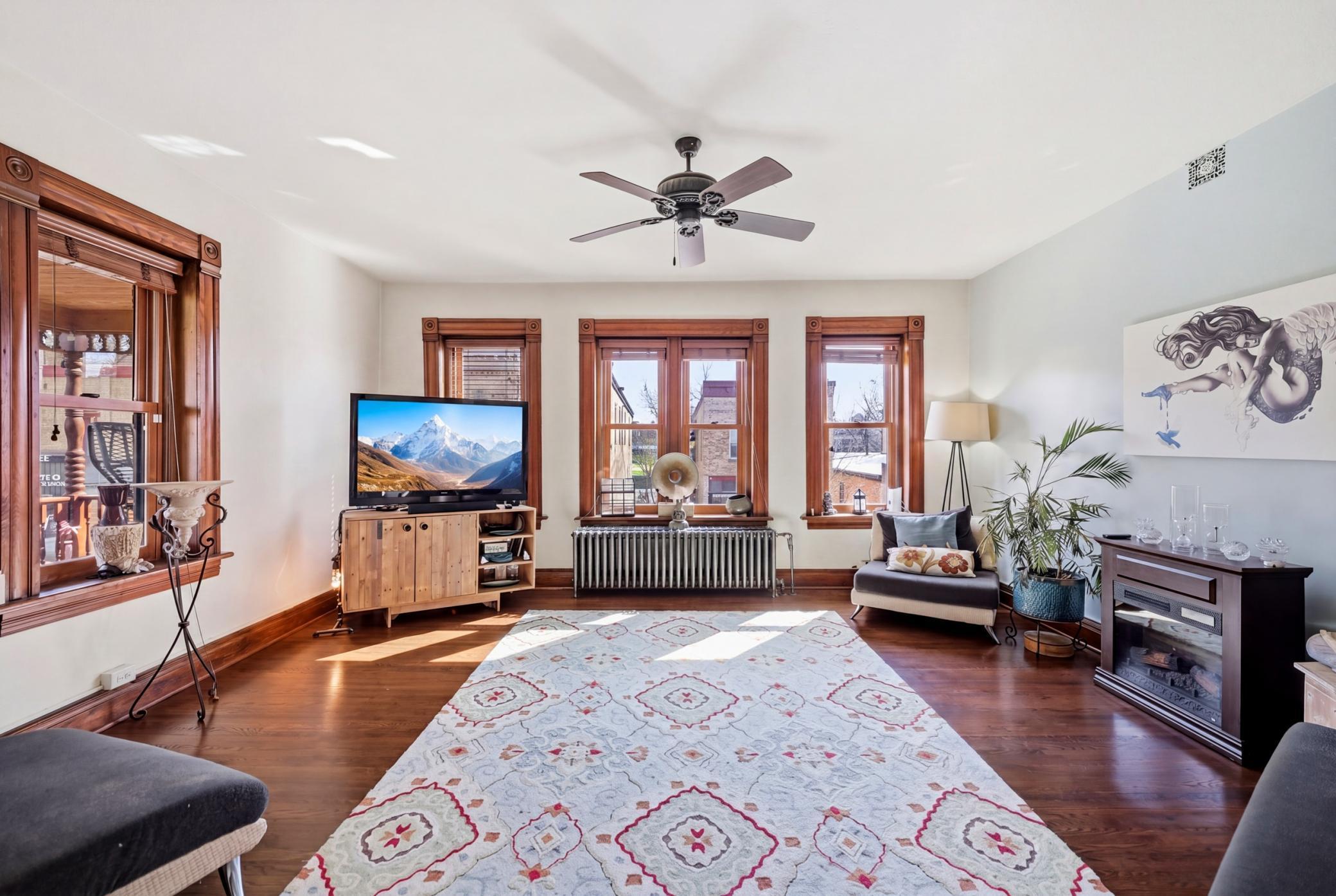 Upper level apartment space