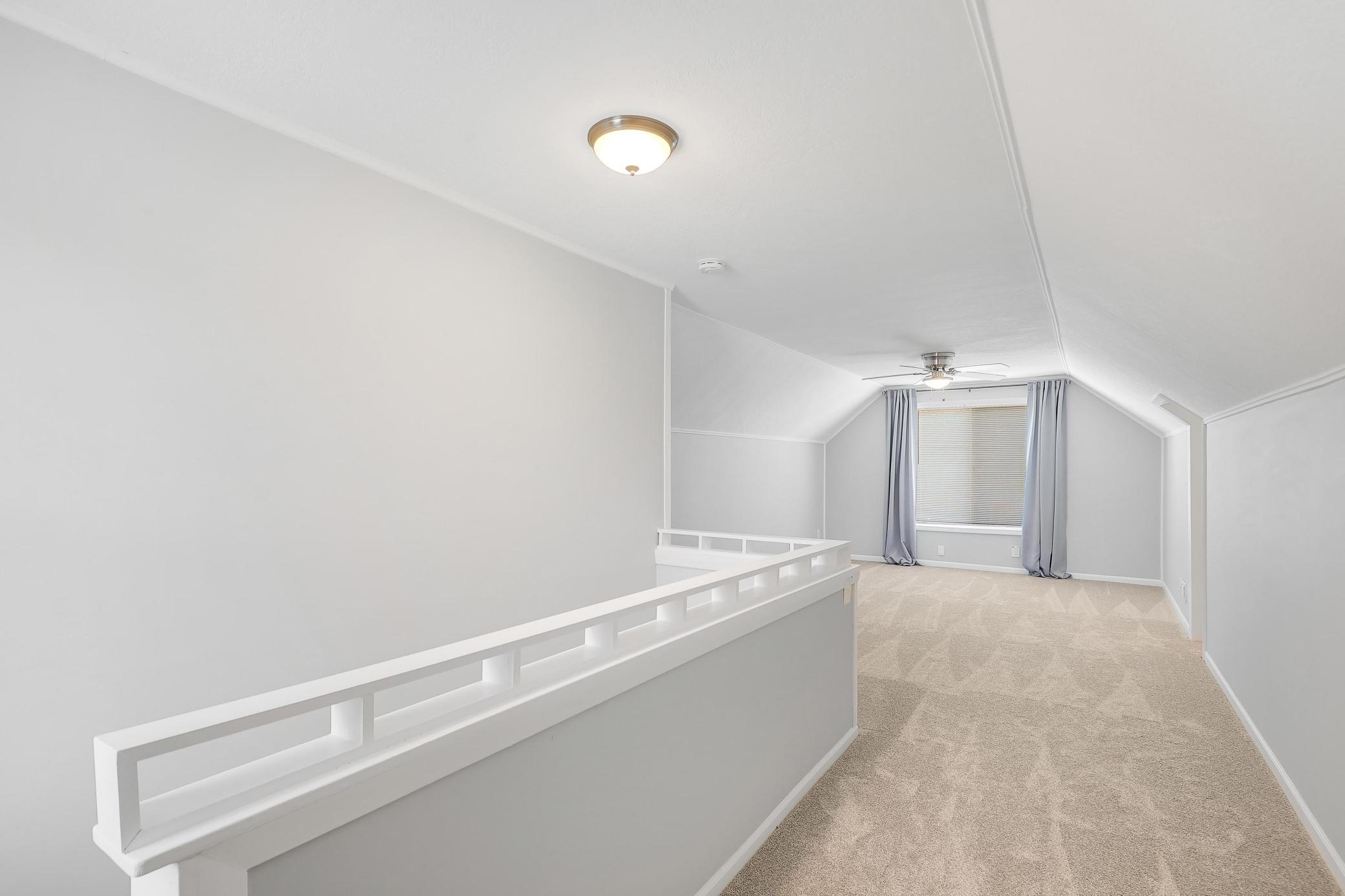 Upper level third bedroom.