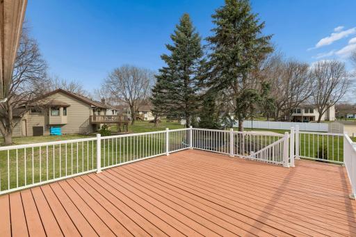 15125 Southwind Drive, Burnsville, MN 55306