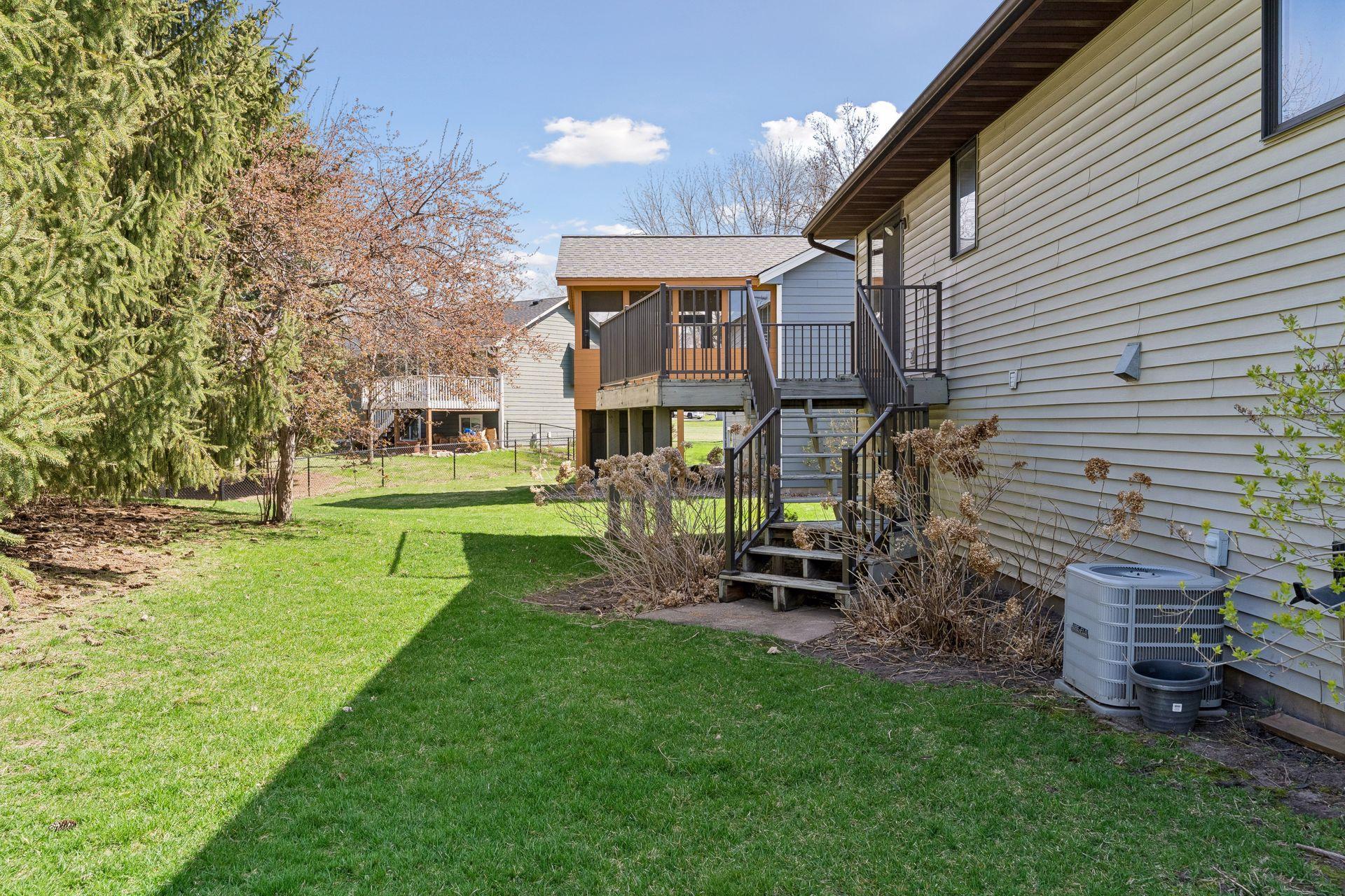 Nice backyard for your enjoyment!