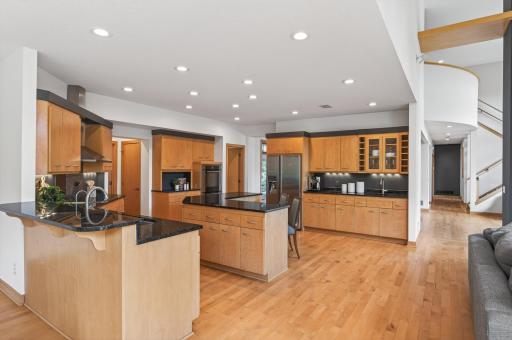1 Windy Hill Court, Inver Grove Heights, MN 55077