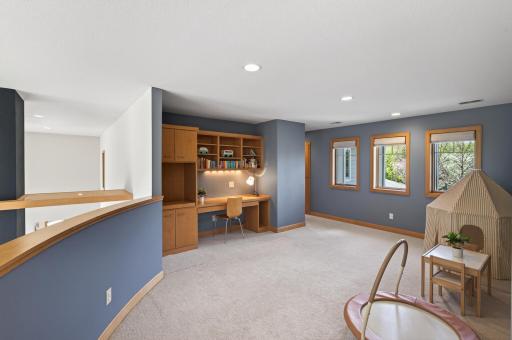 1 Windy Hill Court, Inver Grove Heights, MN 55077