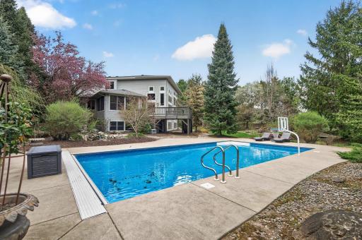 1 Windy Hill Court, Inver Grove Heights, MN 55077