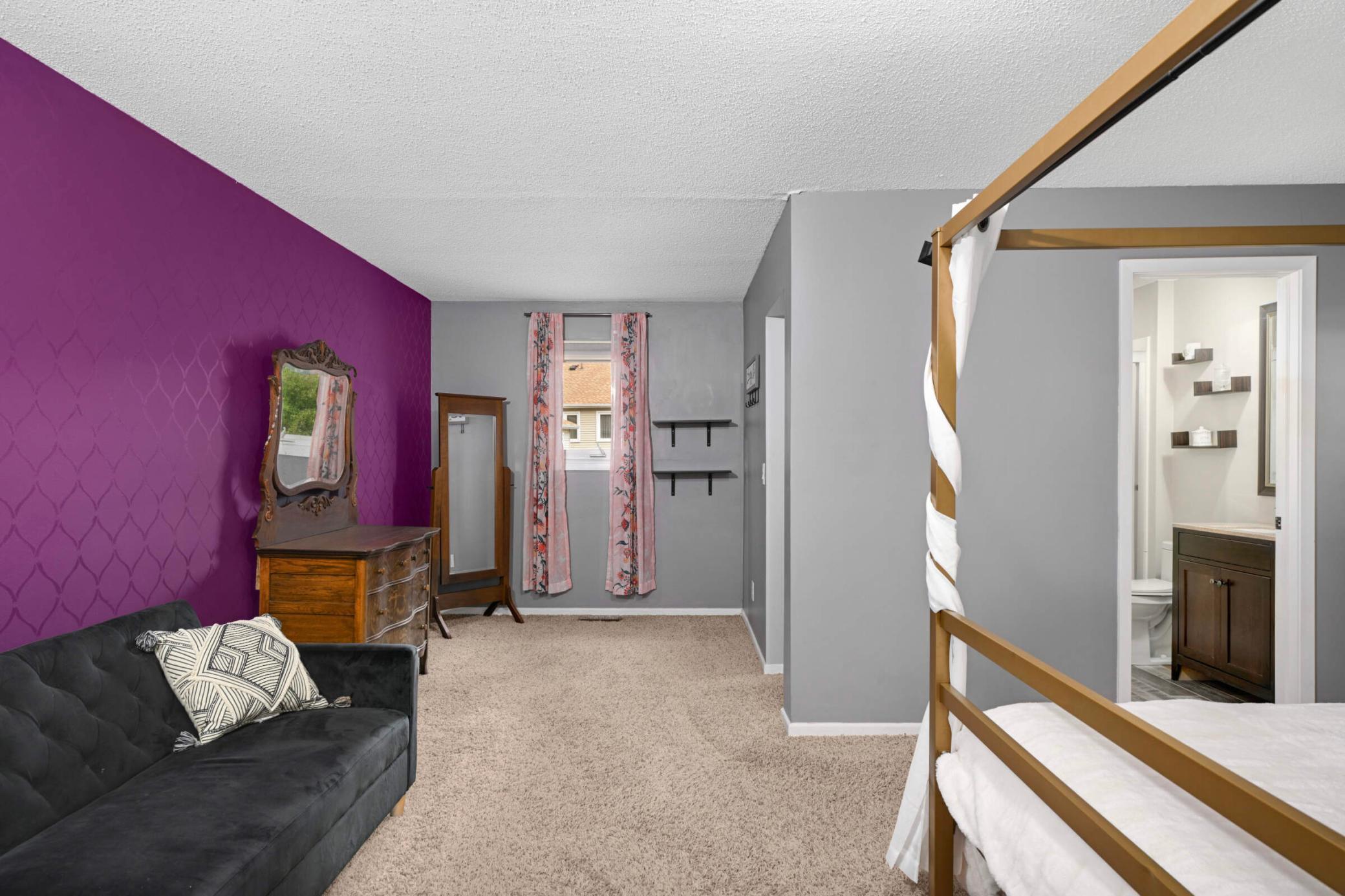 Cozy Sitting Area and Master Walk-In Closet