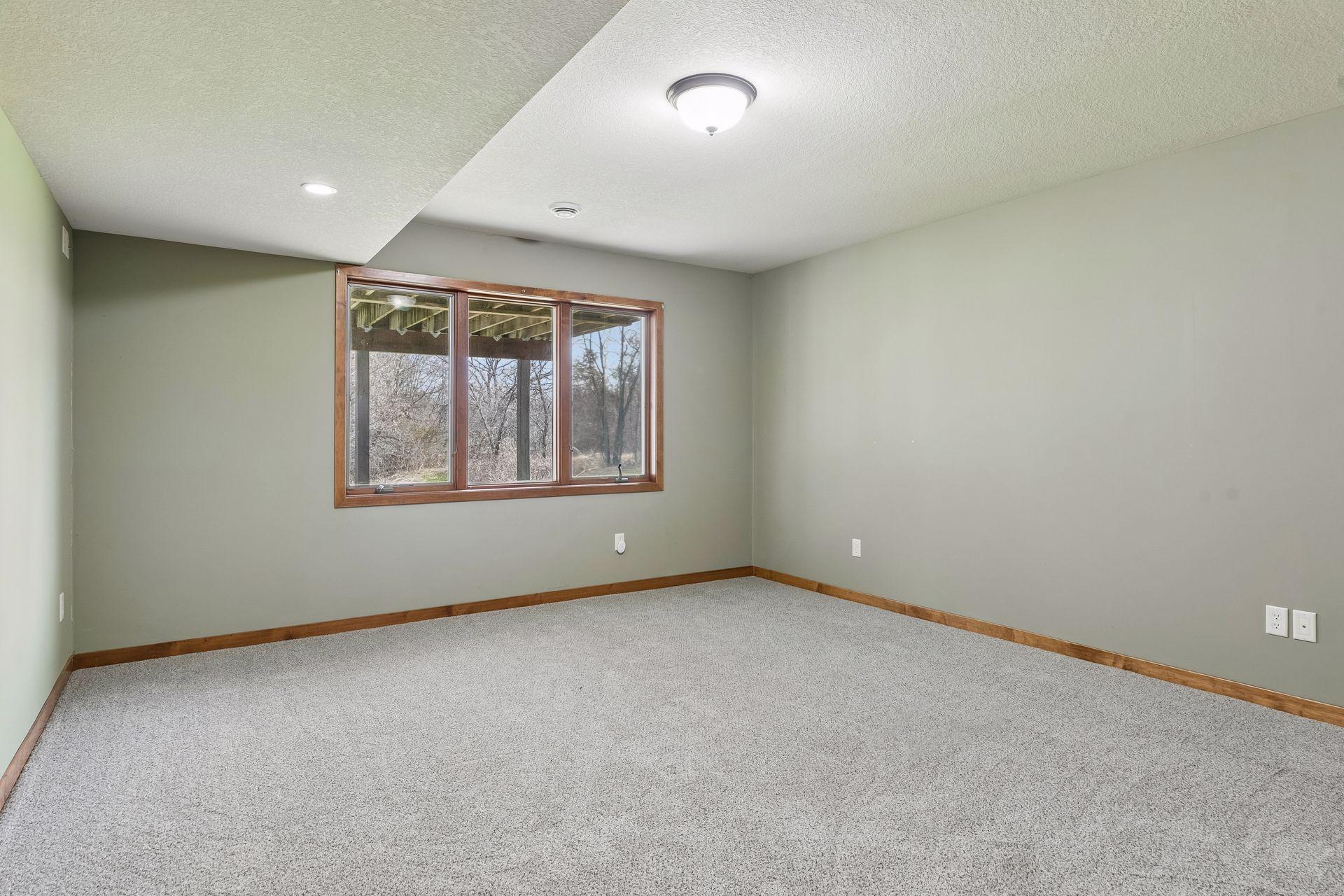 5th Bedroom with Huge Walk in Closet