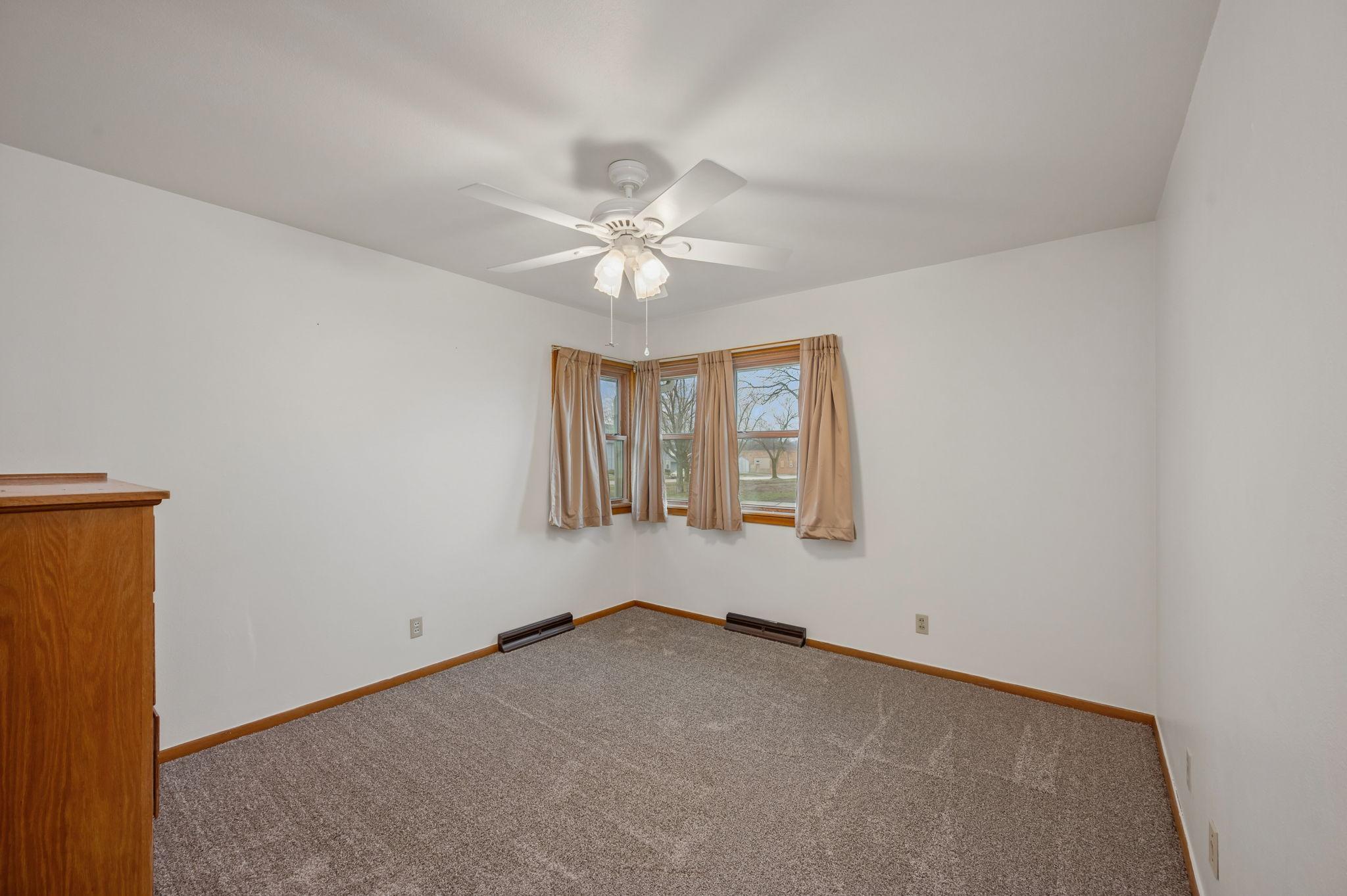 808 Webster St Fairmont MN-18.jpg