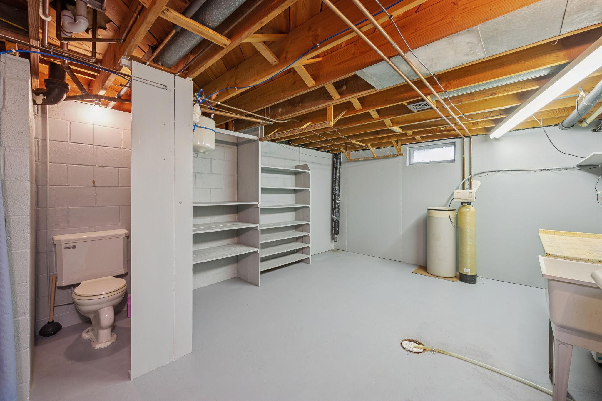 808 Webster St Fairmont MN-31.jpg