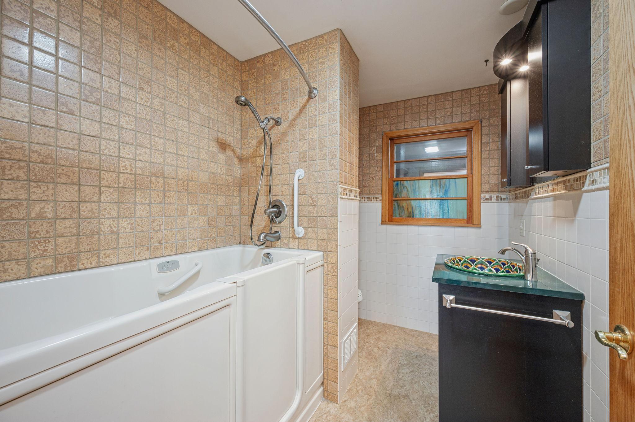 808 Webster St Fairmont MN-22.jpg