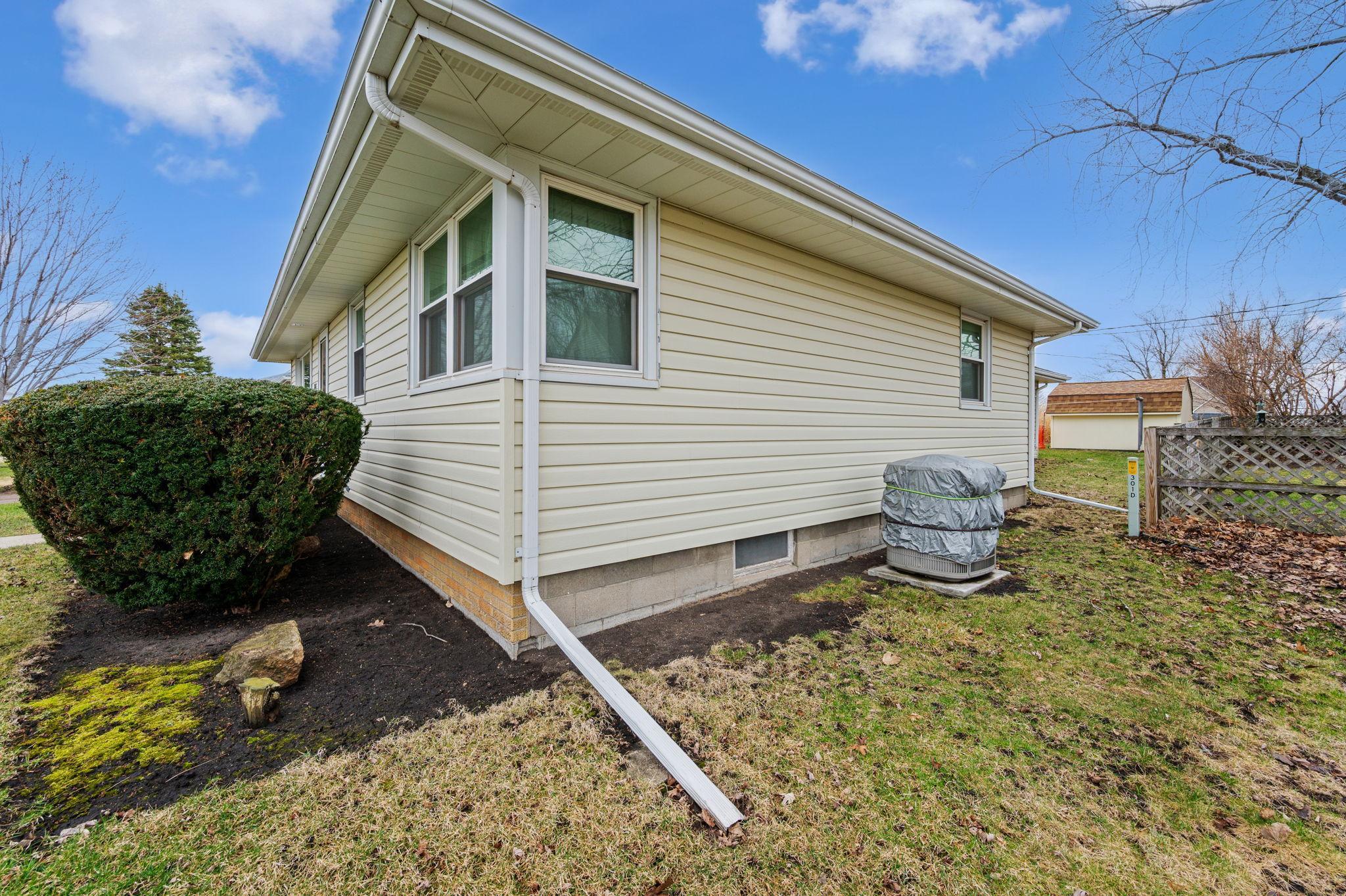 808 Webster St Fairmont MN-8.jpg