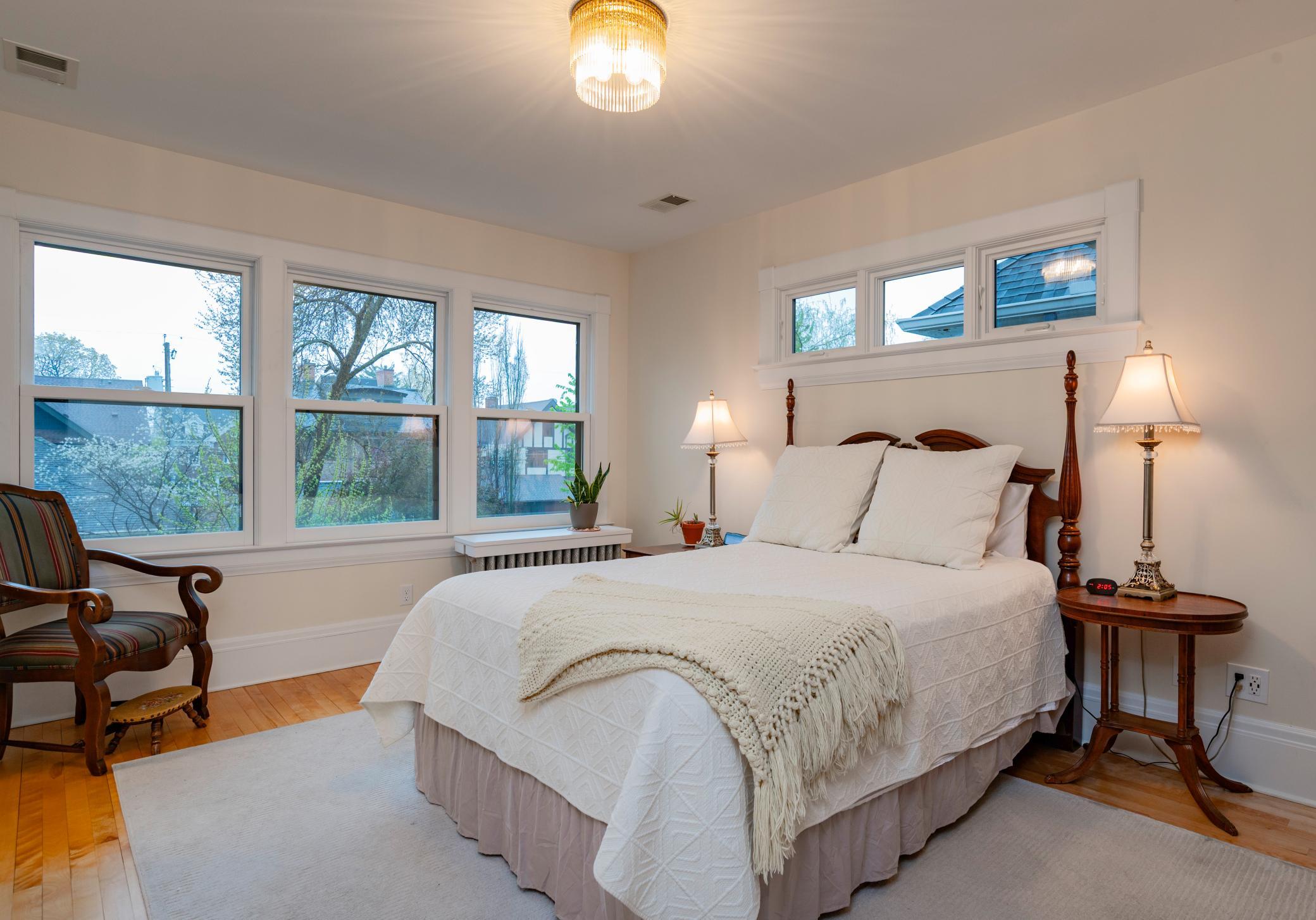 Tons of windows and natural light in the south facing primary suite.