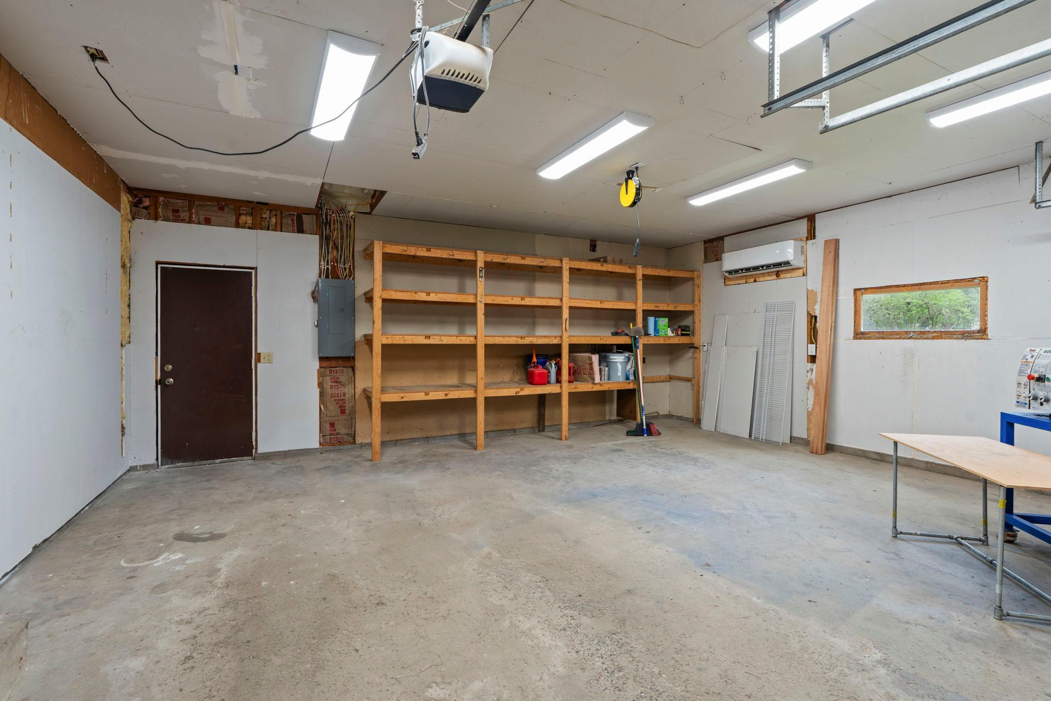 67-web-or-mls-722 Parkview Ln N-173.jpg