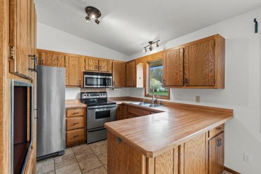 722 Parkview Lane N, Champlin, MN 55316