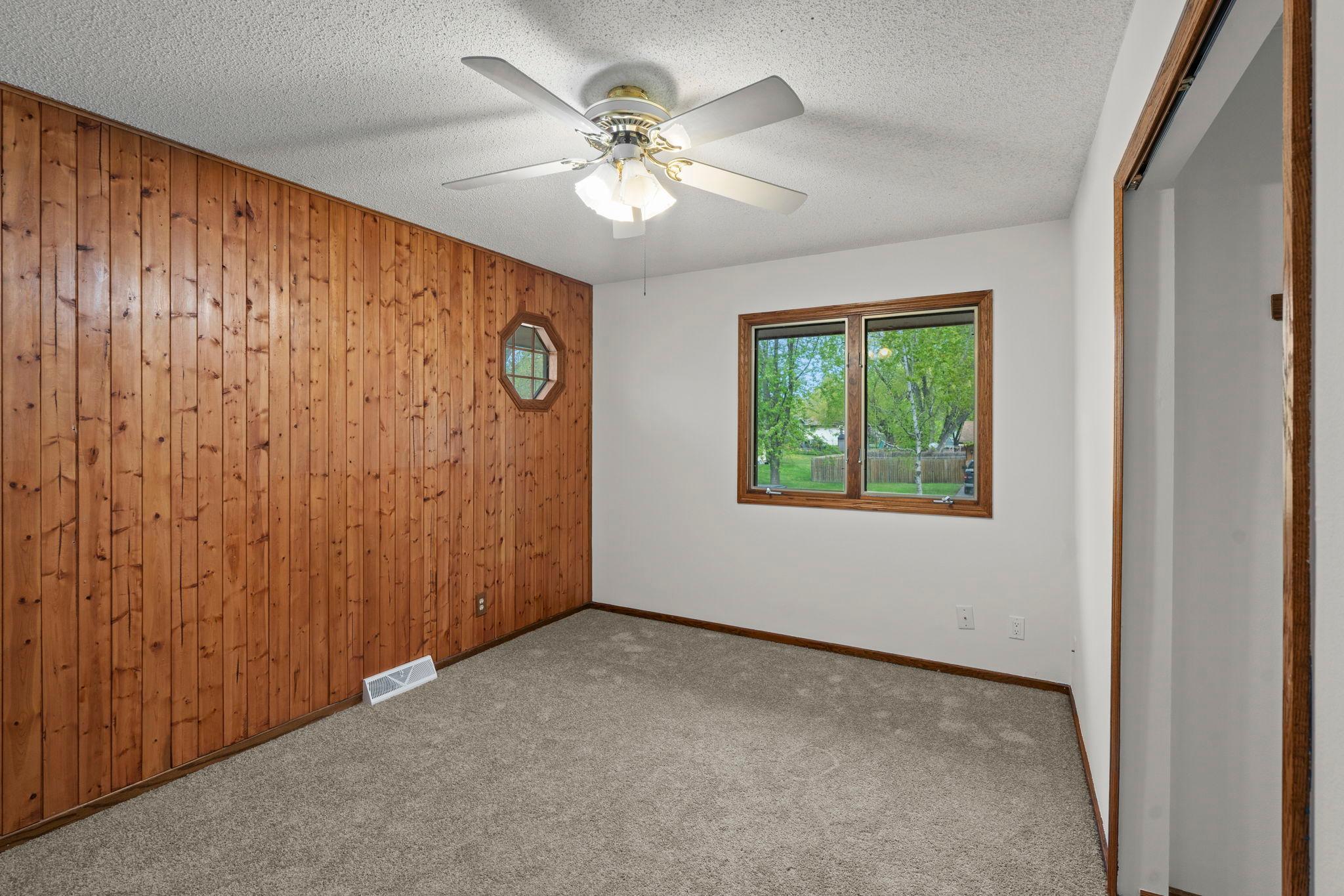 42-web-or-mls-722 Parkview Ln N-308.jpg