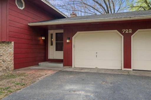 722 Parkview Lane N, Champlin, MN 55316