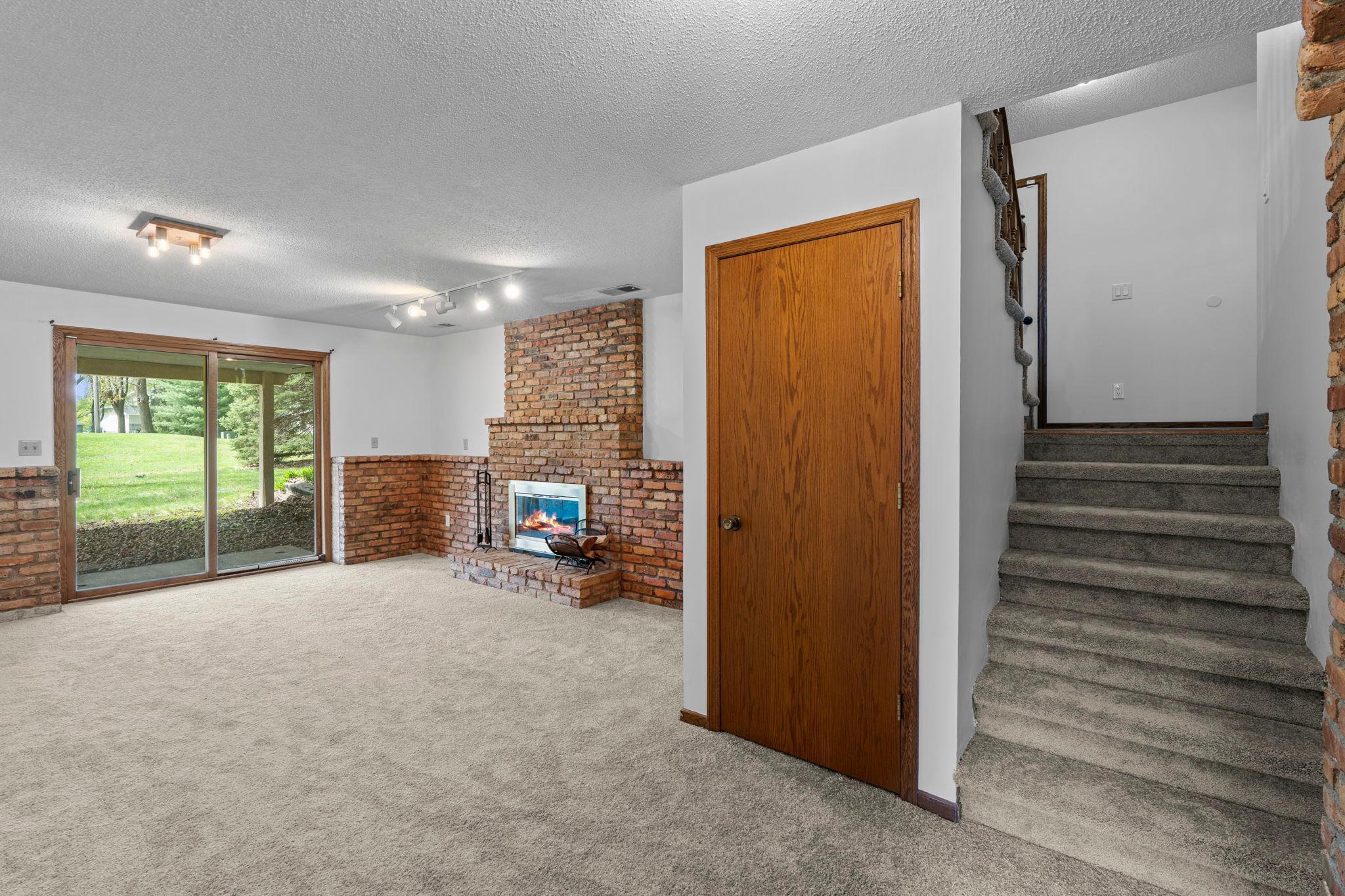 51-web-or-mls-722 Parkview Ln N-353.jpg